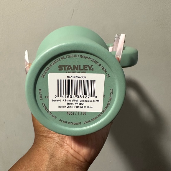 Stanley 40 oz. Quencher H2.0 FlowState Tumbler- Eucalyptus - Picture 5 of 7